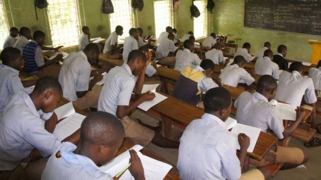 Students-in-a-classroom-in-a-Nigerian-school