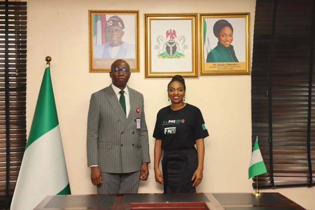 CG NAQS PAYS WORKING VISIT TO THE HONORABLE MINISTER OF INDUSTRY, TRADE AND INVESTMENT.